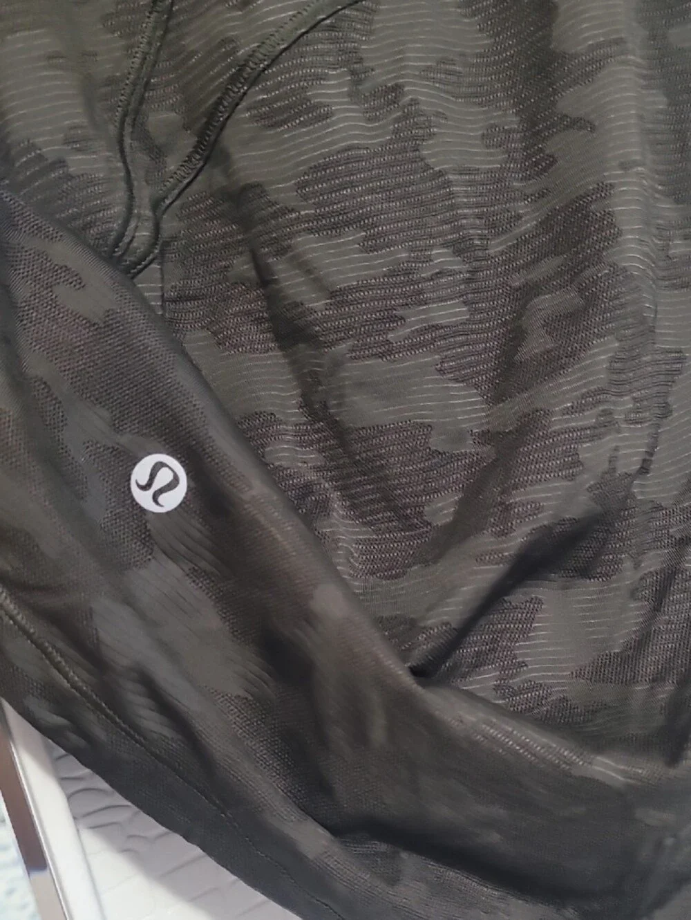 lululemon💎 athletica Women's Dark Gray Camo Short Sleeve Tee